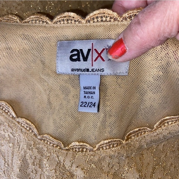 Avenue X gold lace sparkling top with scalloped wide vee neckline. 3/4 sleeves - Picture 6 of 8